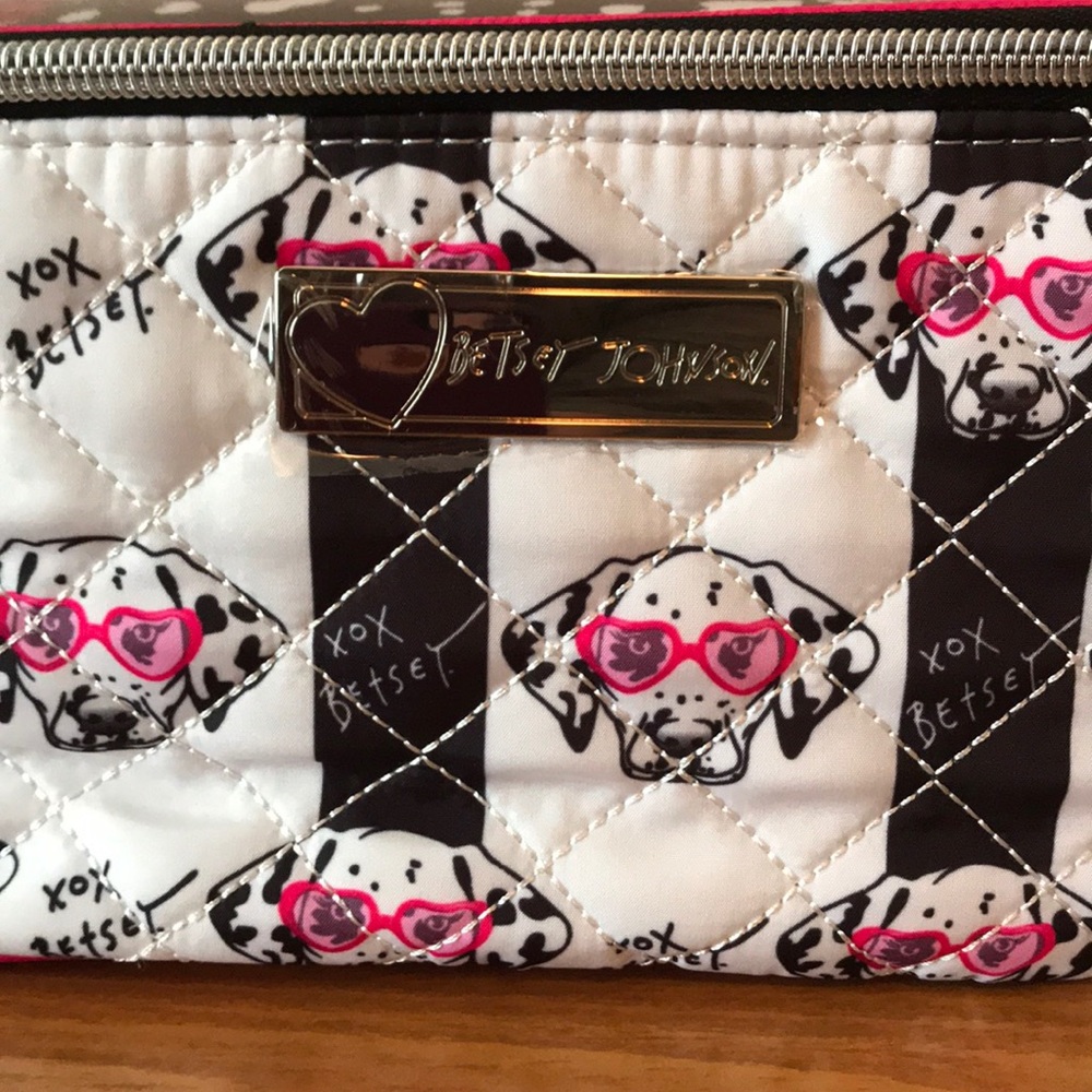 BETSEY JOHNSON 3 PIECE TRAVEL CASE RETAIL 58 NWT - Picture 6 of 7